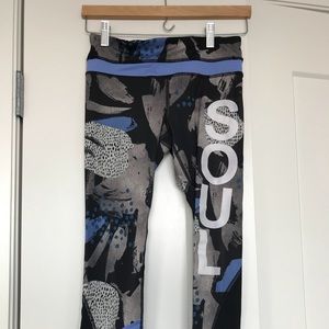 MOVING SALE! MAKE AN OFFER: SoulCycle lule size 4